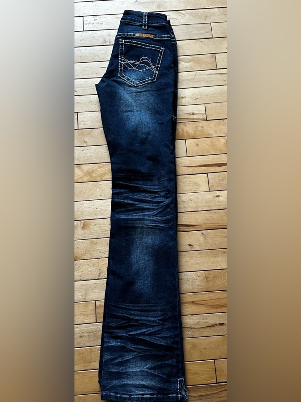 Cowgirl Tuff Men’s Bootcut Jeans in Dark Blue Wash
